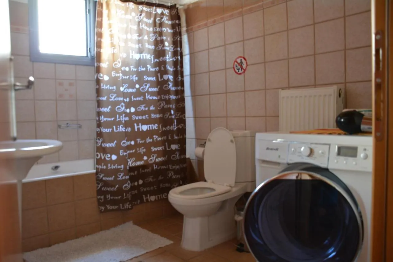 Lotus Sea View Apartments Lixouri Grekland